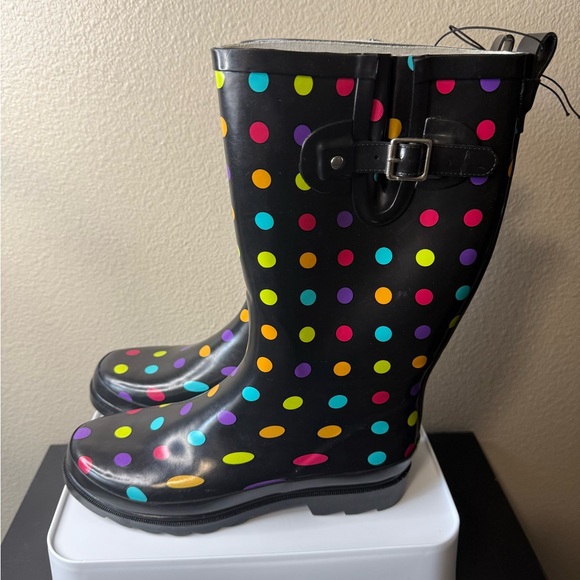 Western Chief Black Polka Dot Rain Boots - Picture 1 of 4